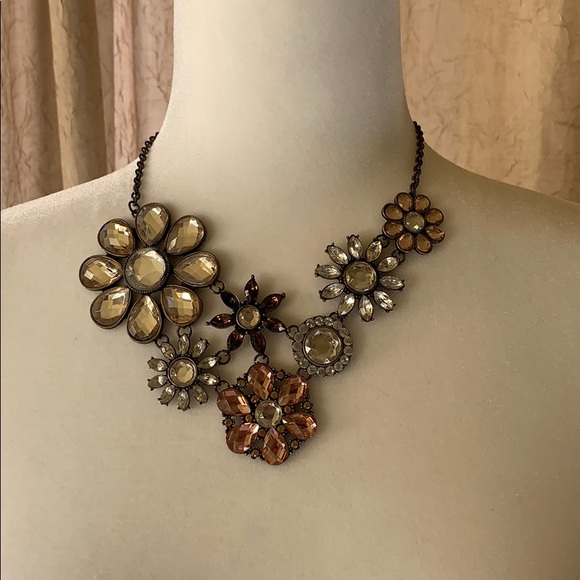 Jewelry - Necklace